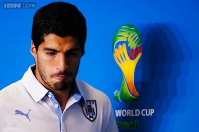 World Cup 2014: Suarez apologizes for biting opponent