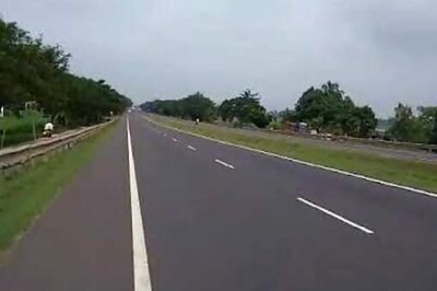 West Bengal: Newborn And Mother Stuck At Burdwan Rail Gate For Hours