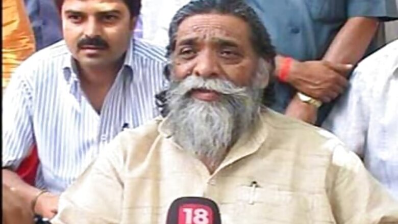 Shibu Soren's daughter-in-law surrenders in court