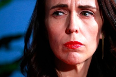 New Zealand Health Minister Drives to Beach During Lockdown, Quits After Public Backlash