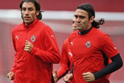 Diaby in, Djourou out for Arsenal's Villarreal test