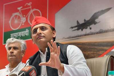 Akhilesh Yadav Says People Unimpressed by PM Modi's Promise of Financial Package