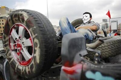 Turkey protesters refuse to leave Istanbul park despite PM pledge