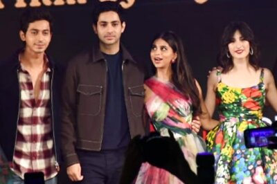 Agastya Nanda Fuels Suhana Khan Dating Rumours By Doing This at The Archies Meet, Watch Video