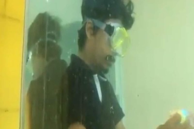 Chennai Man Attempts to Break Guinness World Record By Solving Most Rubik’s Cubes Underwater