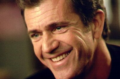 Mel Gibson admits slapping girlfriend