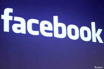 Facebook changes real-name policy, allows users to use aliases