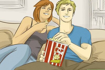 How to Get Your Boyfriend to Cuddle With You
