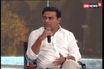 KTR Rubs Salt on Chandrababu Naidu's Wounds With Grim 2019 Prediction, Mum on Backing YSR Congress