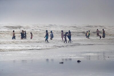 Hurricane Hanna Batters Coronavirus-hit Texas Coast