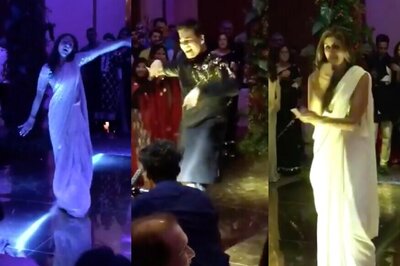 Sara Ali Khan, Karan Johar and Shweta Bachchan Burn The Dance Floor At a Wedding Reception