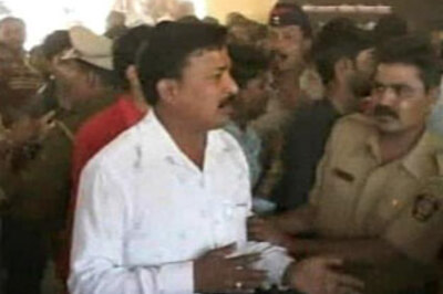 Clashes between MNS workers, north Indians in Nashik