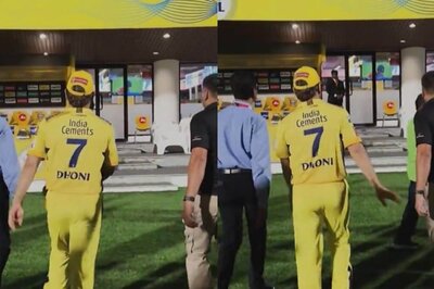 IPL 2023: MS Dhoni's Injury Confirmed by CSK? Thala Spotted 'Limping' in Viral Video