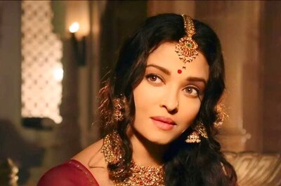 Aishwarya Rai Criticised for Dodging Praise on Indian Actress' Performances; Netizens Say She Lacks Courtesy