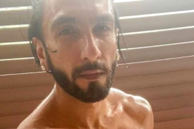 Ranveer Singh is Steaming Hot in This Selfie Wearing Nothing but a 'Barely There' Towel, Guess Why