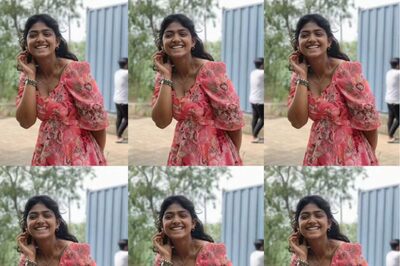 Bigg Boss Kannada Fame Bhoomi Shetty Exudes Elegance In Peach-hued Floral Dress