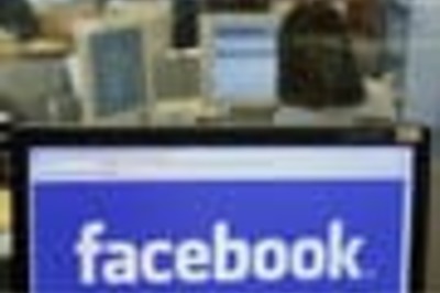 Pakistani court lifts ban on Facebook