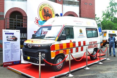 Tata Motors delivers 51 Winger Ambulances to Zilla Parishad of Pune for Covid-19 Relief