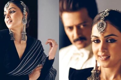 Genelia D'Souza Looks Stunning In Black Ruffled Saree At IIFA Awards, See Pics