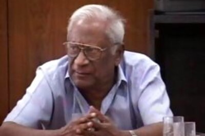 Left parties divided over timing of withdrawing support