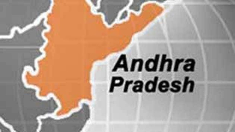 AP: Sircilla tense ahead of Vijayamma visit