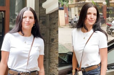 Natasa Stankovic Bats For Comfy Fashion In White Top-Blue Denim
