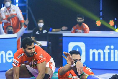 PKL 8: Gujarat Giants Edge Tamil Thalaivas 37-35 in a Fiercely-contested Match