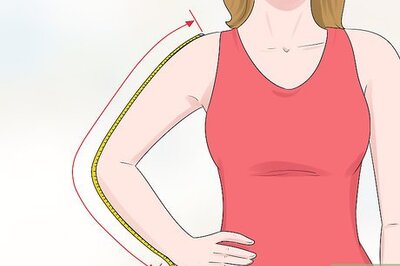 How to Cut Sleeves for a Garment