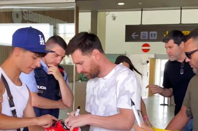 Lionel Messi Greeted by Fans at Airport as Argentine Star Returns to Barcelona With Family