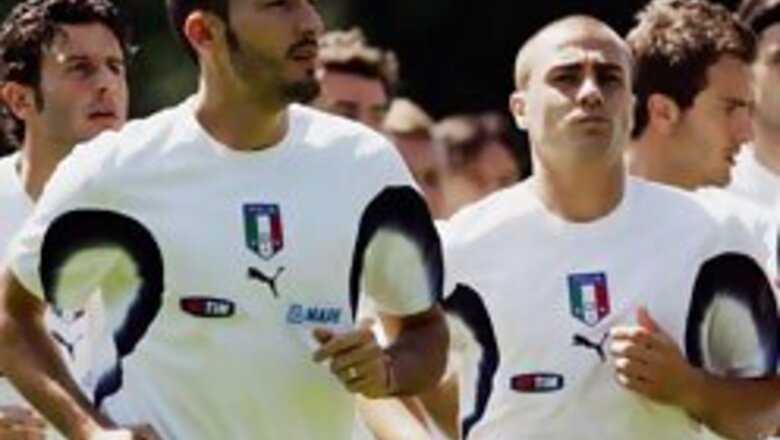 Italian media backs Azzurri