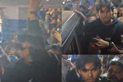 Pawan Kalyan's Son Akira Nandan Looks Upset, Pulls Away His Arm After Fans Mob Him; Video Goes Viral