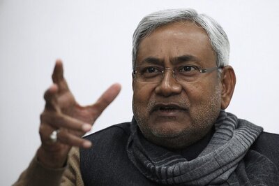 Pakistan, ISIS flags waved in Kashmir, Nitish mocks Modi, asks where is 56-inch chest