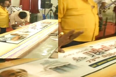 In Madurai, Rajinikanth Fans Cut 73 KG Cake On Thalaiva's 72nd Birthday