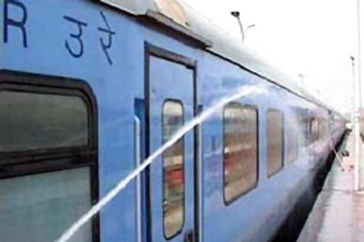 ID proof mandatory for AC passengers in trains