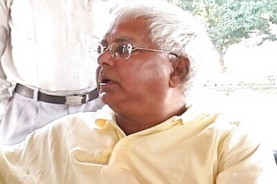 Lalu attacks Nitish over demand for special status to Bihar