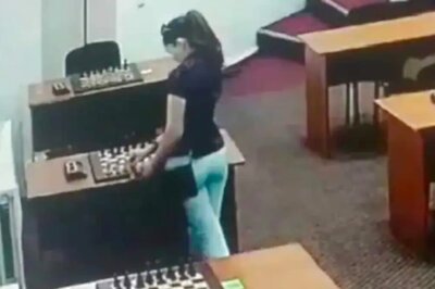 Caught On Camera: Russian Chess Champion 'Attempts To Poison' Rival With Mercury
