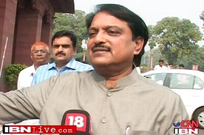 Adarsh probe: Vilasrao blames Chavan, Jayant Patil