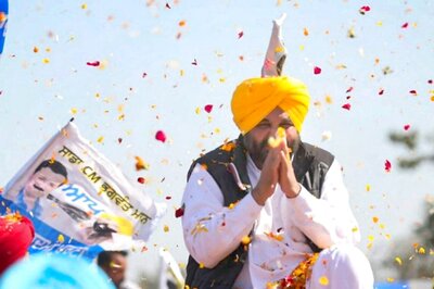 A 'Basanti' Khatkar Kalan, 'Inquilab Zindabad' Slogans, Langars: AAP Goes All Out With Bhagwant Mann's Gala Swearing-in