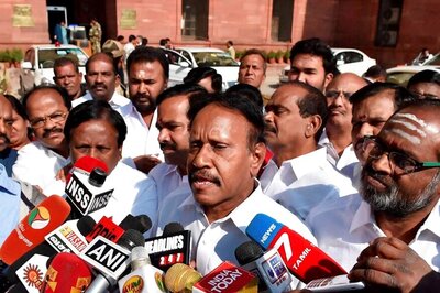 10 MLAs Cannot Split AIADMK...All Are United, Says Thambidurai