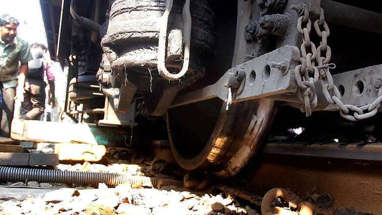 Coach of Madurai Express Derails at Khandala, None Hurt