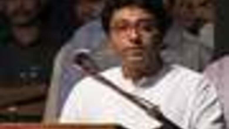 Raj Thackeray wants MNS to 'clean up' Mumbai