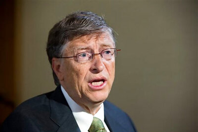 Former Microsoft CEO Bill Gates meets with China's technology minister