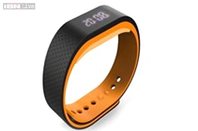 Lenovo Smartband SW-B100: Lenovo introduces its first wearable device