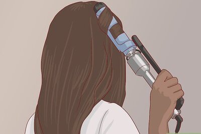 How to Make a Half‐Up Fishtail Ponytail