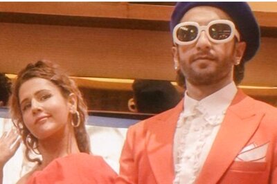 Ranveer Singh's Cirkus Co-star Radhika Bangia Gets Her 'Oppa' to Try This Kdrama Trend, Watch