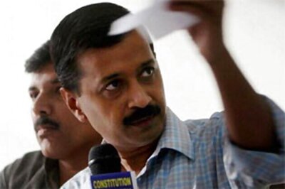 Kejriwal campaigns against Moily in his home turf