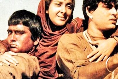Mehboob Khan Death Anniversary: Best Movies by the Legendary Filmmaker