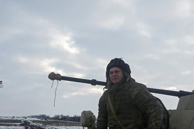 Russian Army Says 1,351 Soldiers Killed in Ukraine; 400,000 Civilians Evacuated