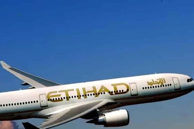 Girl Calls Etihad Airways 'Chocolate Airlines' Days After Giving Them 1/10 Rating