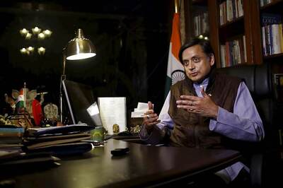 Shashi Tharoor Rubbishes Reports Suggesting He Was Joining BJP
